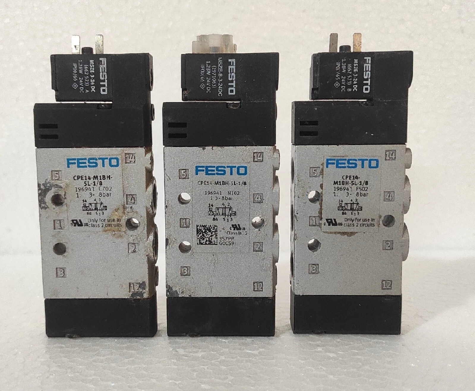Festo CPE14-M1BH-5L-1/8 Solenoid Valve Lot of 03 Pcs
